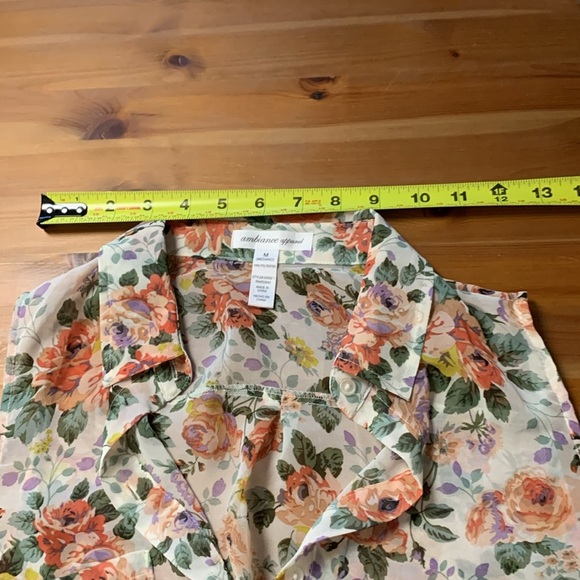 Ambiance Apparel NWOT Sheer, Sleeveless, Button Down Lightweight Summer Top - Picture 4 of 10